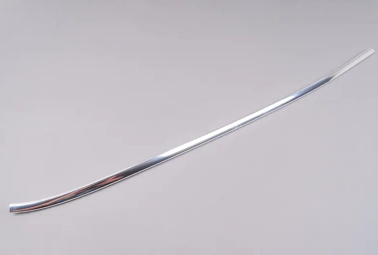 NEW BMW 3 CONVERTIBLE E30 FRONT LEFT SIDE WINDOW MOULDING 