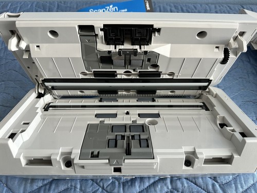 Fujitsu - ScanZen Eko CG01000 Document Duplex Scanner - White - 第 4/9 張圖片