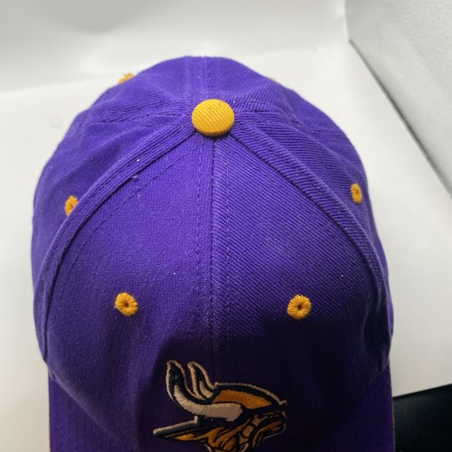 Minnesota Vikings Hat NFL Team Apparel Strapback OSFA Purple Adjustable Cleaned - Picture 4 of 11