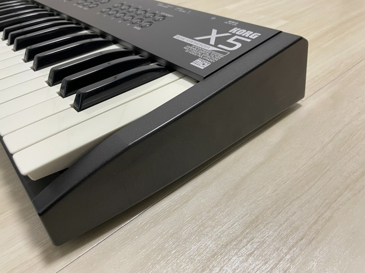 Korg X5 61-Key Keyboard Synthesizer with Adapter Used from Korg X5 61-Key Keyboard Synthesizer with Adapter Used from