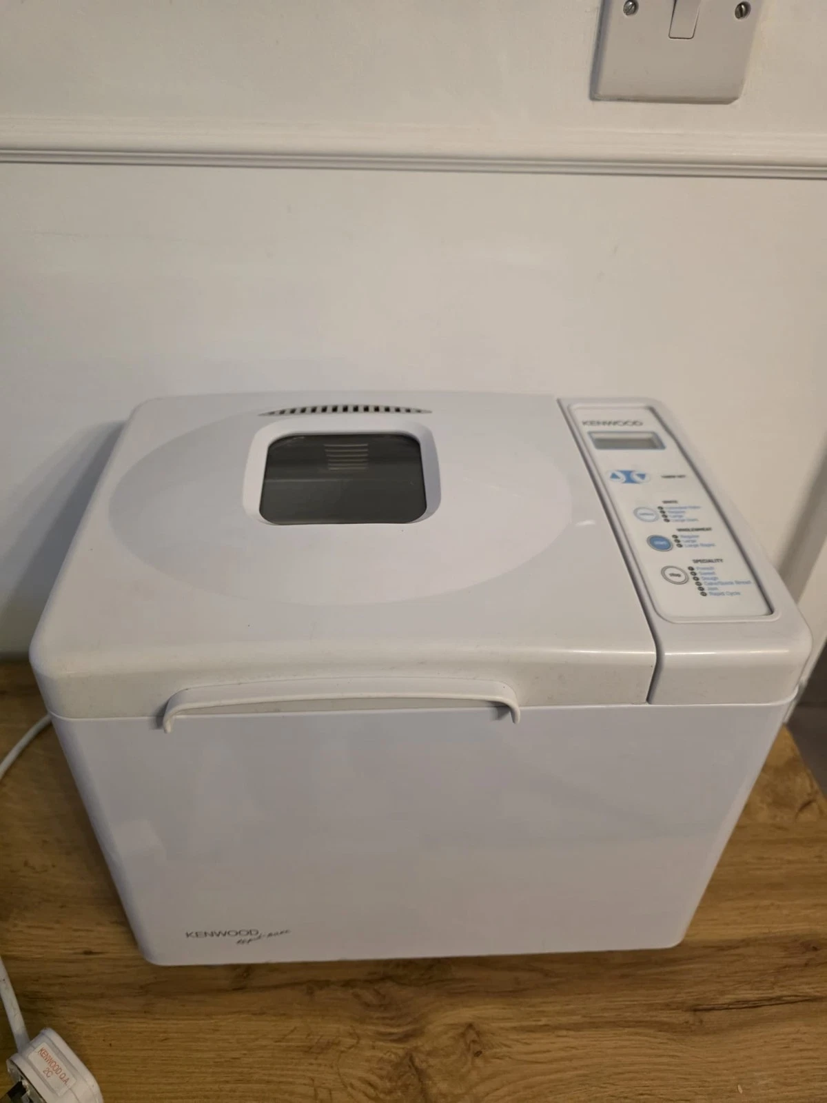 Kenwood BM200 Rapid Bake Bread Maker Complete Working Free Post Great Condition
Opens in a new windo