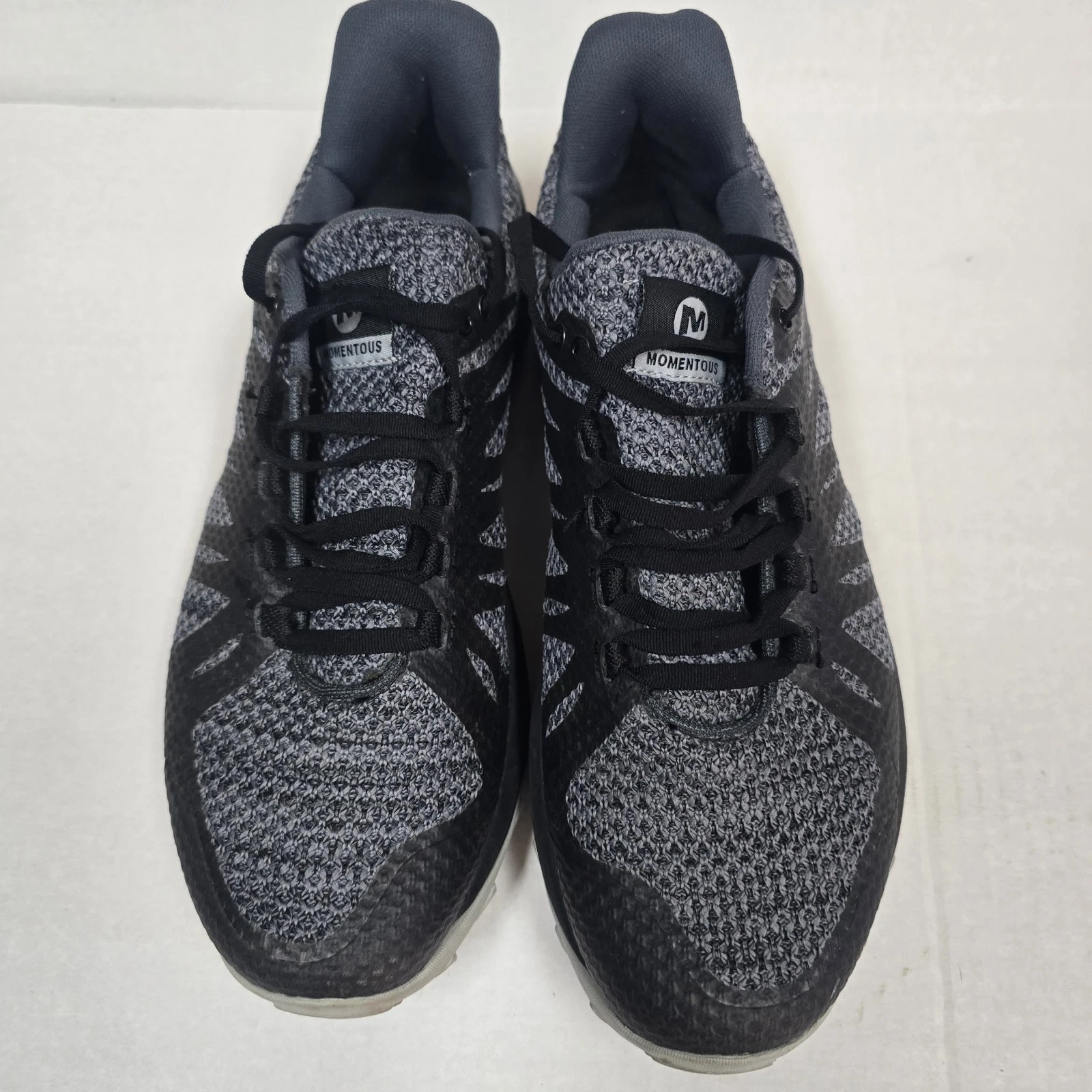 Merrell Momentous Women's trail running shoes in a gray knit upper Size 9.5