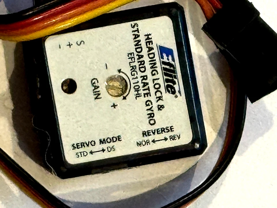 E-flite Heading Lock & Standard Rate Gyro RC Helicopter Part EFLRG110HL - Image 2 of 3