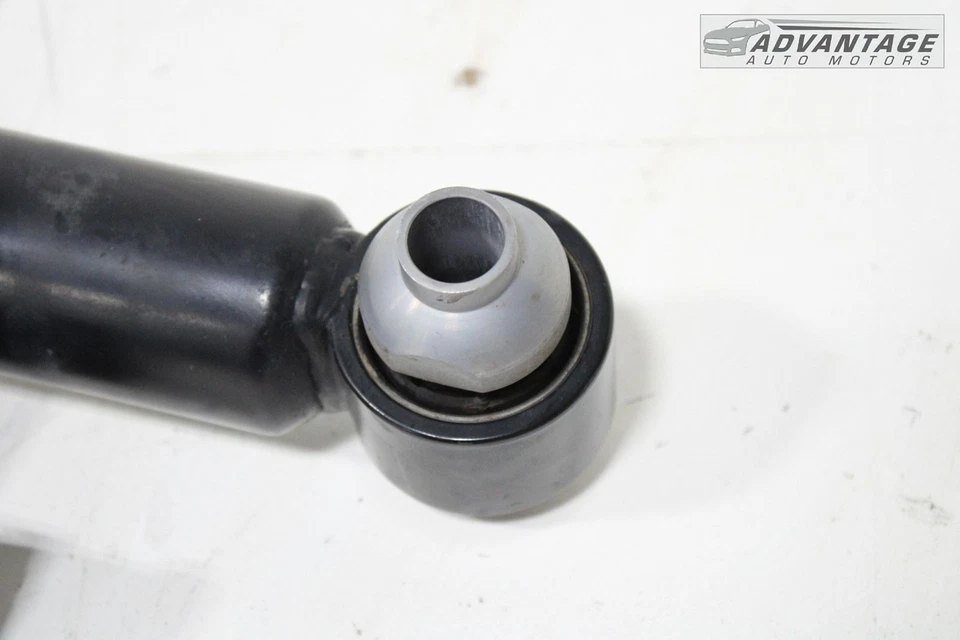 2016-2022 BMW 740I G12 REAR RIGHT SIDE AIR SUSPENSION STRUT SHOCK ABSORBER OEM - Image 3 of 4