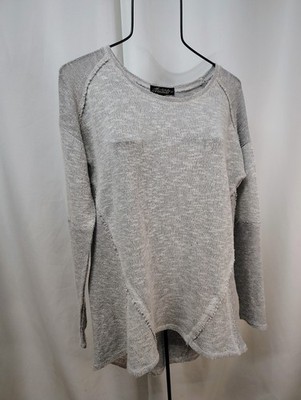 Absolutely Famous Women's  Gray Scoop Neck  Long Sleeve  Pullover Blouse Sz Med