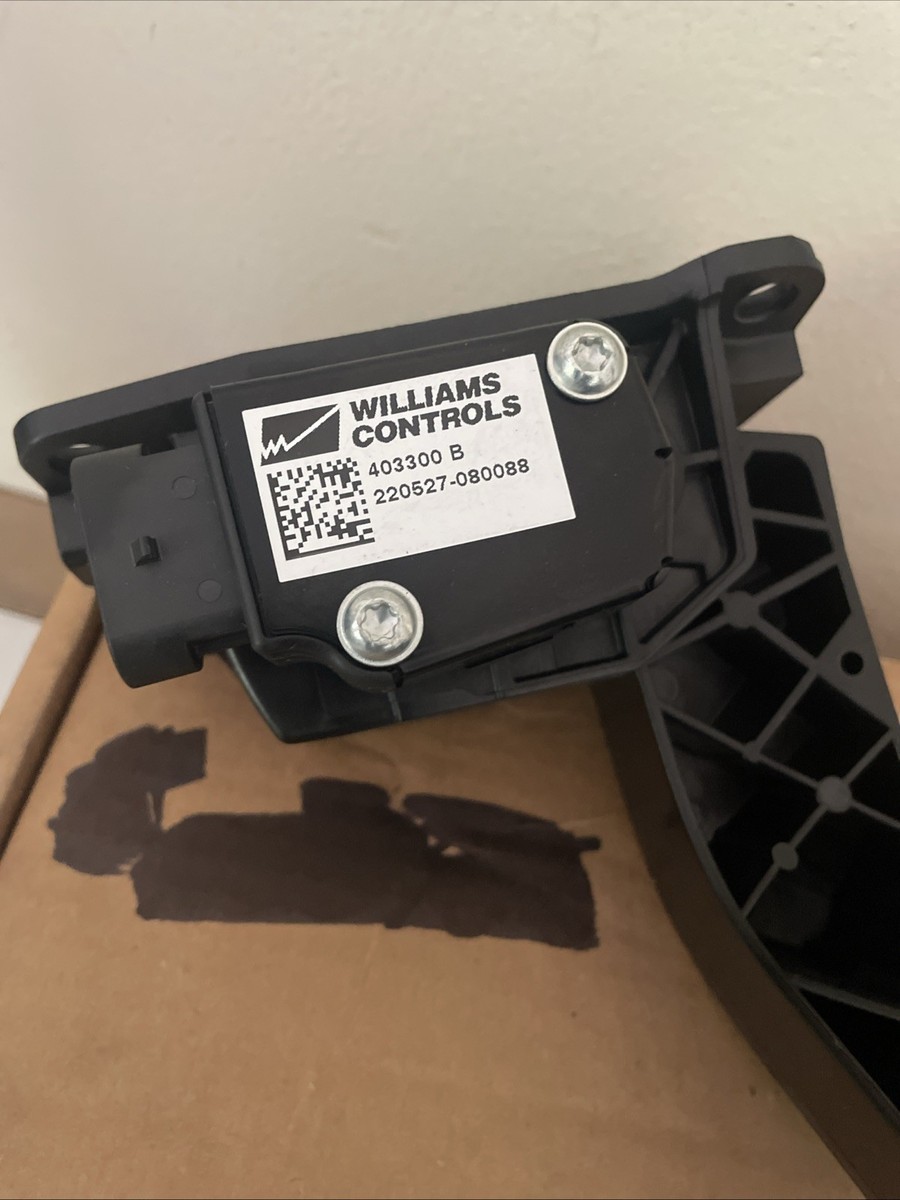 GENUINE FREIGHTLINER WILLIAMS CONTROL ACCELERATOR PEDAL A01