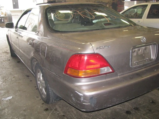 INTERRUPTOR DE VENTANA Acura TL 1996 96 353128 Foto 3 de 4