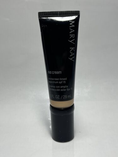 NEW Mary Kay CC Cream Complexion Corrector SPF 15 1 Oz VERY LIGHT - Picture 1 of 3