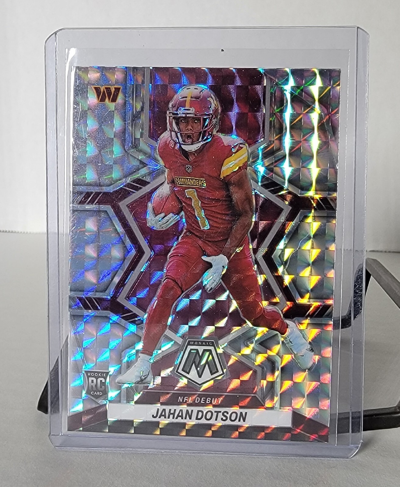 2022 Mosaic Silver Mosaic NFL Debut Rookie Card Commanders Jahan Dotson #280