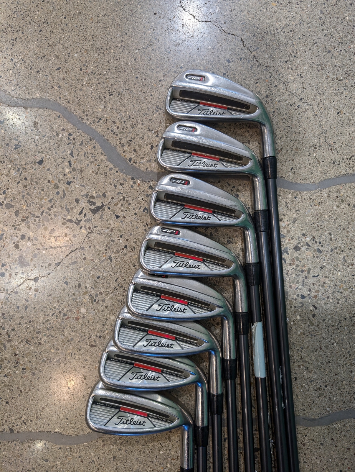Men's Titleist AP1 Iron Set | Right Handed | Regular Flex | Graphite Shaft...