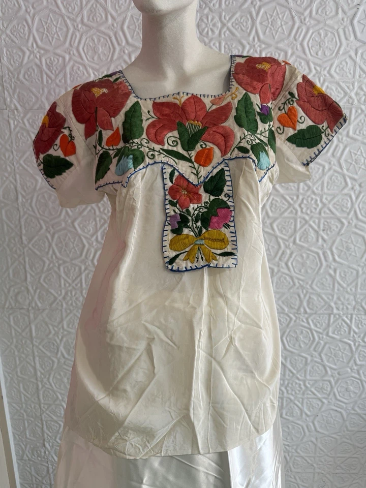 Top antiguo mexicano bordado vintage-floral-china poblana-folk-blusa-seda Foto 2 de 4