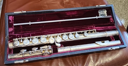 Flauta chapada en plata Roth vintage de 1940 por Ohio Band Inst. Co. con estuche