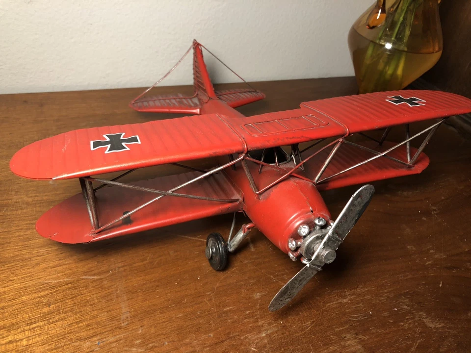 "Avión Barón Rojo Primera Guerra Mundial Decoración Estaño Metal Alemán Bi Avión Modelo Rústico 12""" Foto 4 de 4