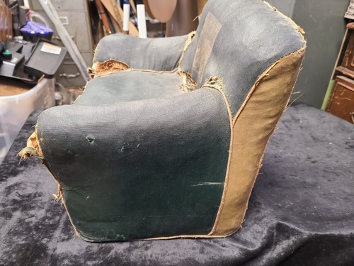 Vintage 1938 Disney Snow White Teenie Tot Leather Chair In Rough Shape Damaged - Picture 5 of 9