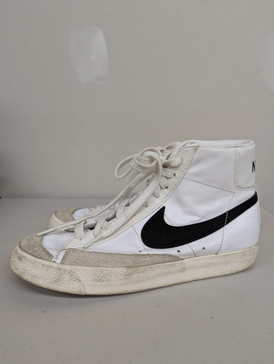 【NIKE】 WOMEN'S BLAZER MID '77 ◆大人気◆ CZ1055 125 Nike Women's Blazer Mid '77 White/Black Sneakers Shoes