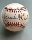 BROOKS ROBINSON RAWLINGS AMERICAN LEAGUE AUTOGRAPHED BASEBALL
