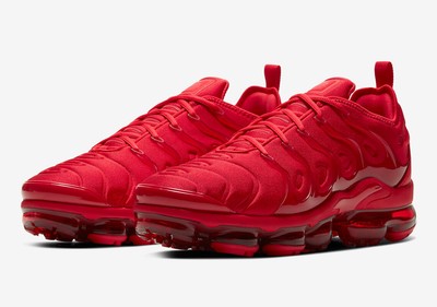 size 4 vapormax plus women's