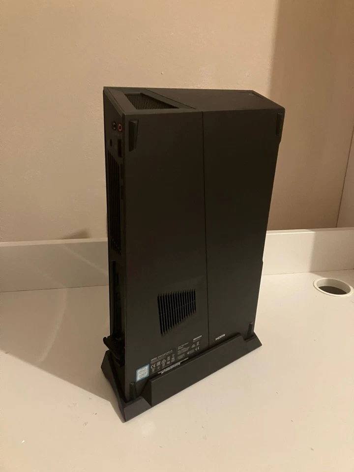 MSI Trident 3 Mini PC – Intel i5 9500F, 16 GB RAM, SSD 512 GB – SENZA GPU - Immagine 2 di 4