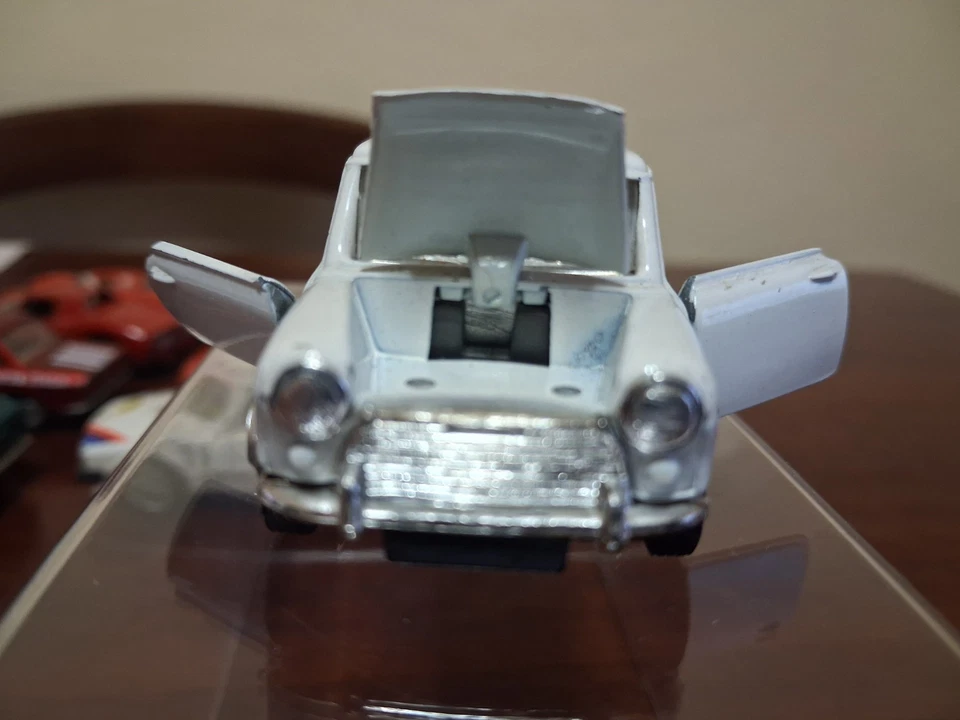 AUTO PILEN AUSTIN MINI COOPER SCALA 1/43 - Immagine 2 di 4