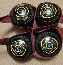  Taylor Blaze Lawn Bowls – Size 00 – A24 Stamp – Excellent Condition +Carry Case