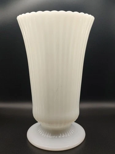 Vintage E.O. Brody Co. Milk Glass Vase/Planter Cleveland Ohio Made In U.S.A.