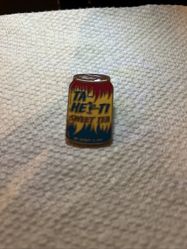 Disney Delicious Drinks Soda Can Mystery Pin Series Ta-He-Ti Sweet Tea