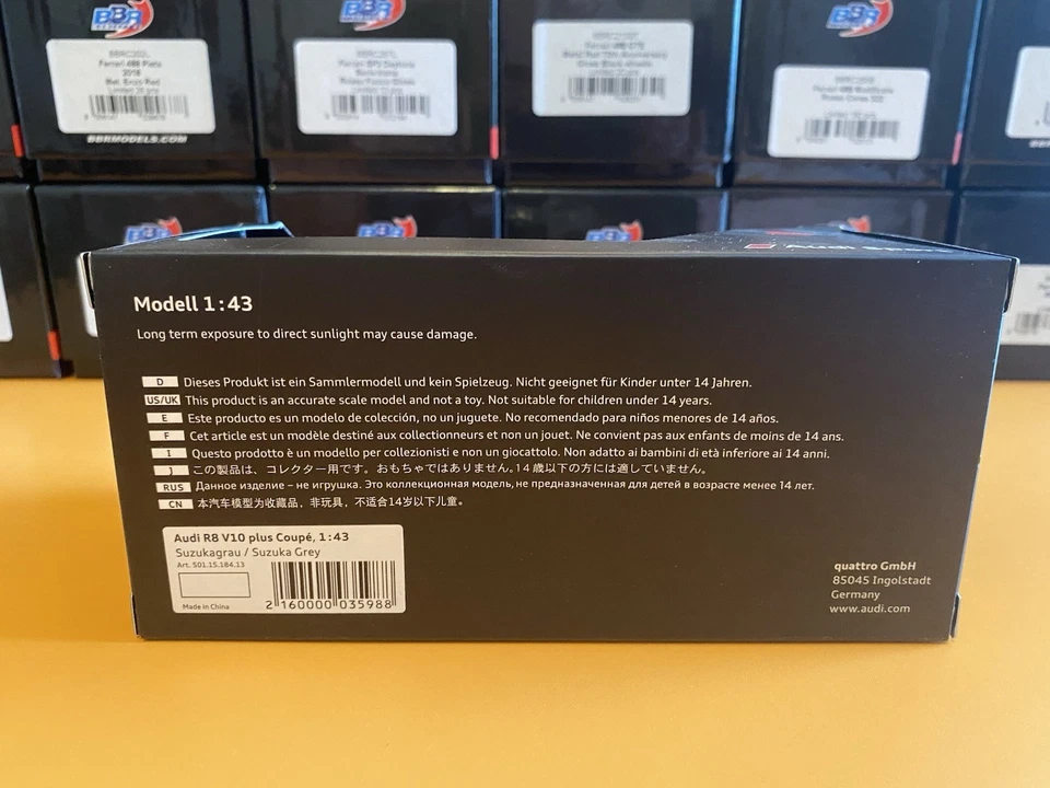 Audi R8 V10 Plus Coupe 2015 Suzuka Grey 1/43 Herpa - Immagine 2 di 2