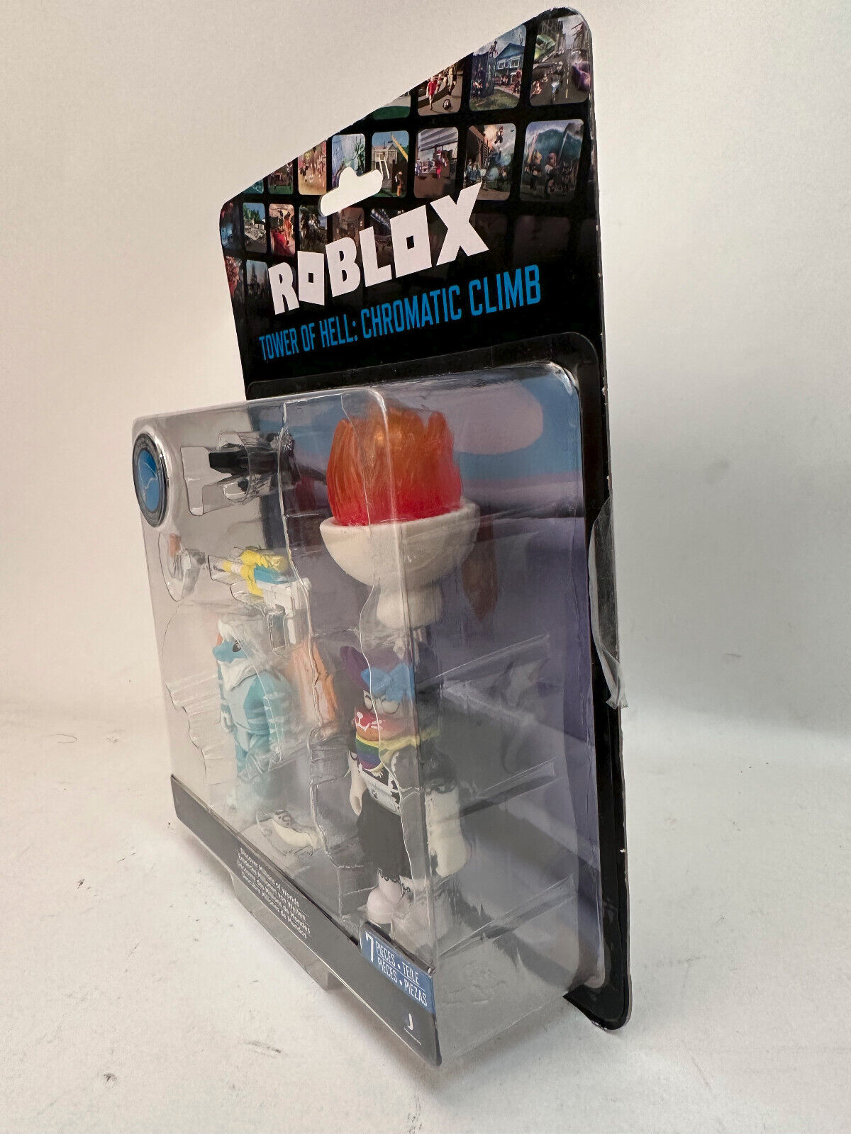 Compre Roblox - 2 Figuras de 7cm - Tower Of Hell: Chromatic Climb aqui na  Sunny Brinquedos.