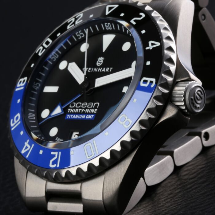 Steinhart Ocean 39mm GMT Titan Premium Ceramic Black Blue Steinhart Ocean 39mm GMT Titan Premium Ceramic Black Blue