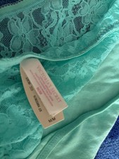 NWT VICTORIA'S SECRET M LACE RUCHED BACK LOW RISE RARE HIPHUGGER PANTIES