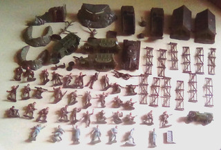 MARX MINIATURE BATTLEGROUND WWII EUROPEAN PLAYSET SOLDIERS & MORE! RARE! L@@K!