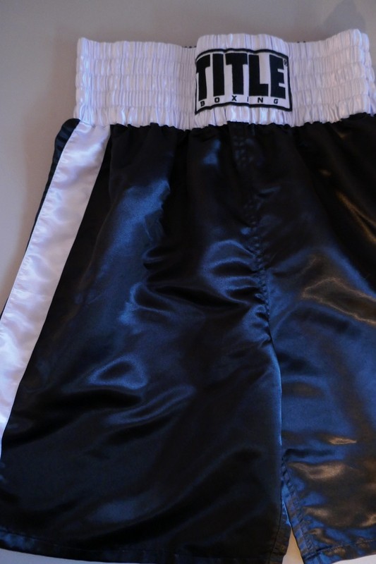 Title boxing trunks shorts Large Black White