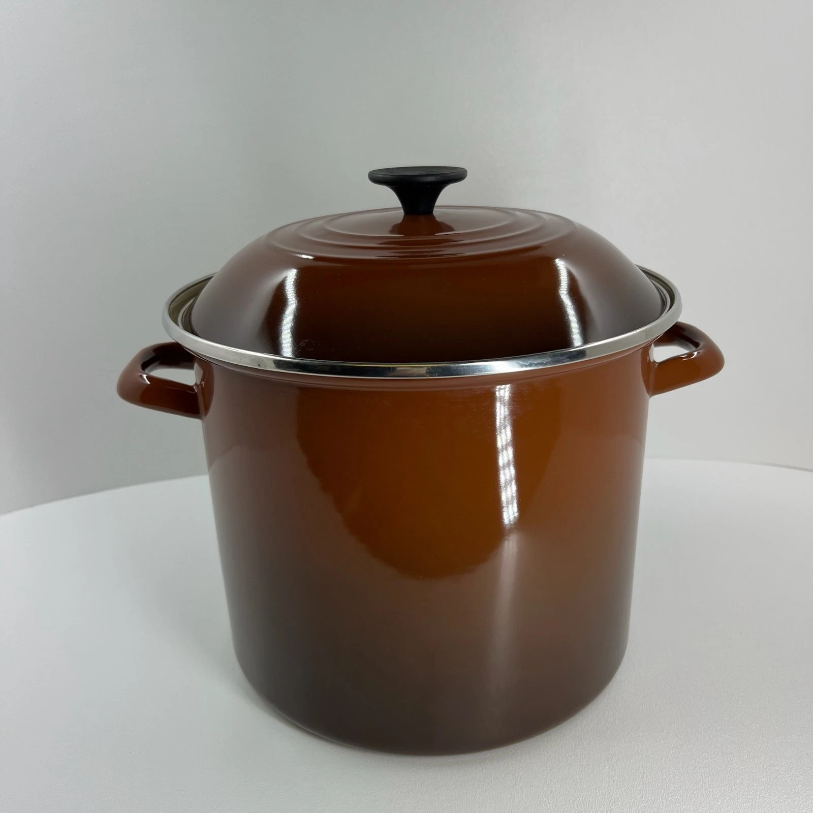 Le Creuset Vintage Stockpot Enamel on Steel Large Soup Pot Lid Ombre Brown
Opens in a new window or