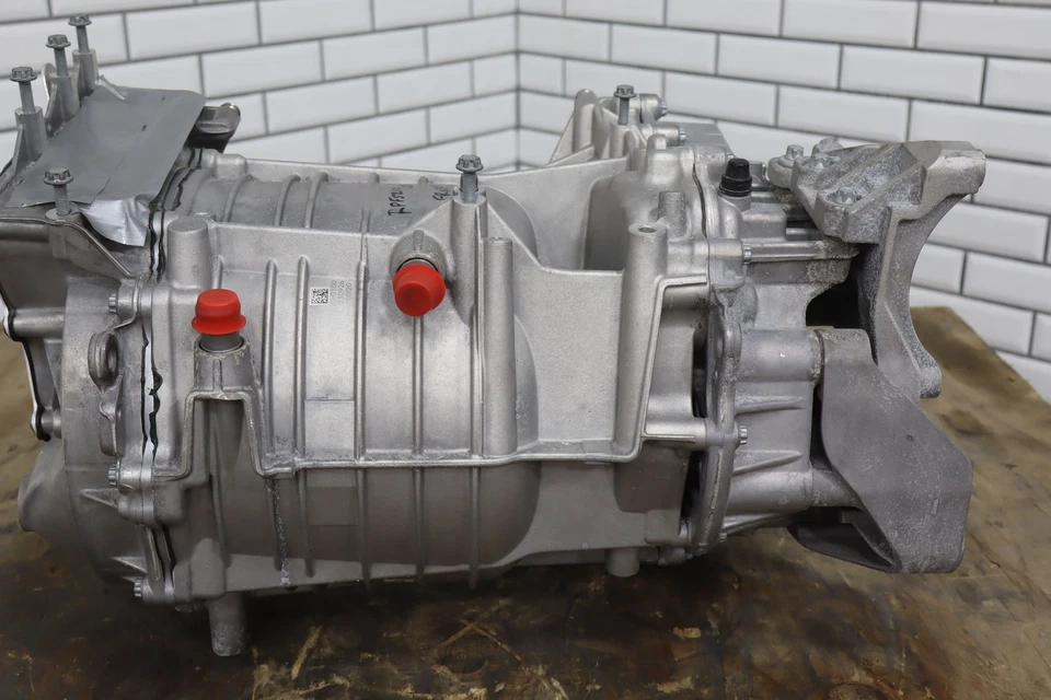 Motor de transmisión delantero Fisker Ocean One 2023 OEM (FM2910400040E) Foto 3 de 4