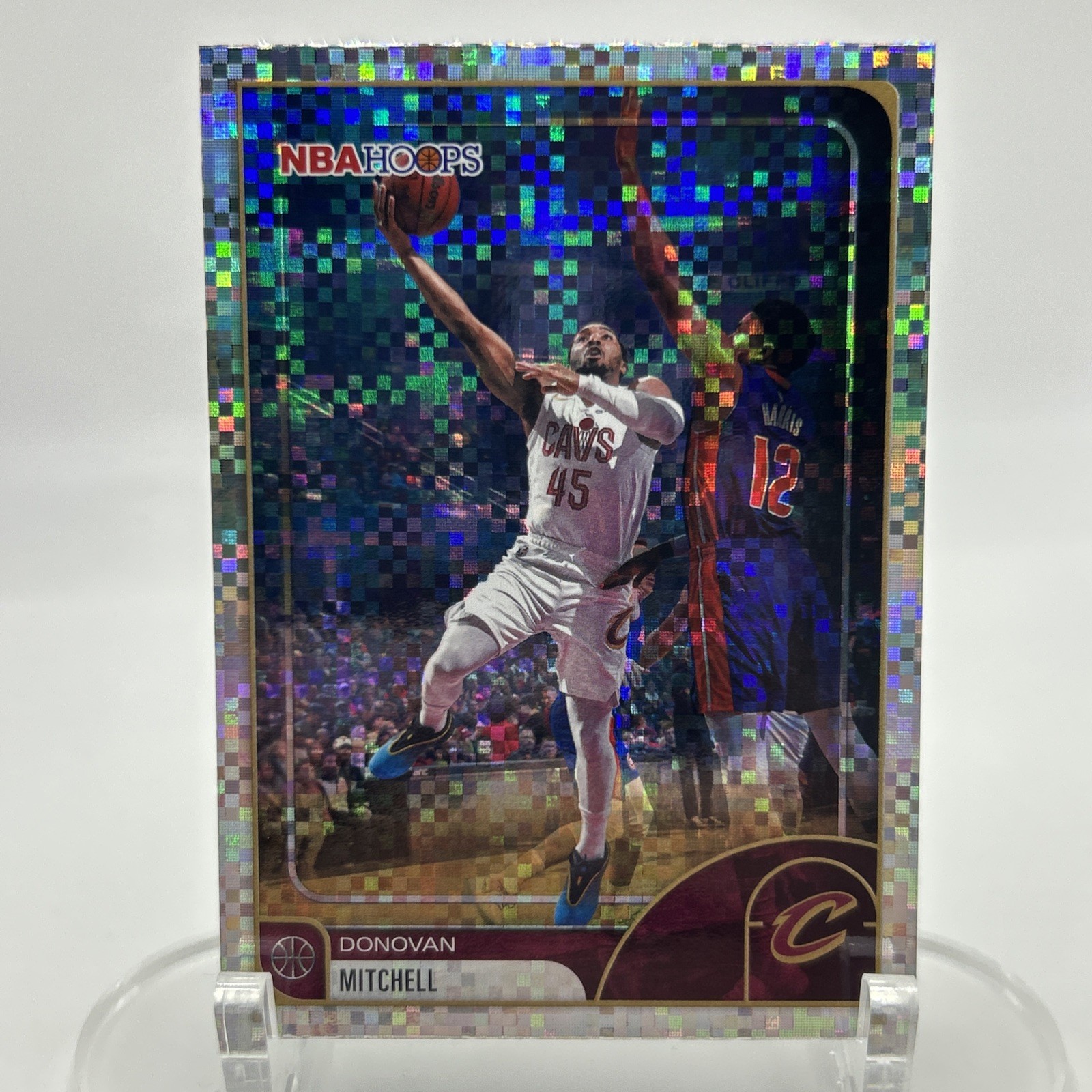 2025-26 Topps Nba Hoops - Donovan Mitchell #76 Pixel Burst