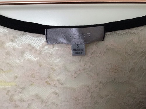 Beautiful Ladies Top. Size S - Picture 3 of 3