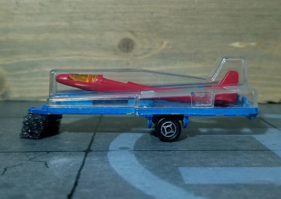 MAJORETTE N°323 RIMORCHIO CON ALIANTE WASSMER SQUALE SCALA 1:64 FRANCE 1988 - Immagine 3 di 4