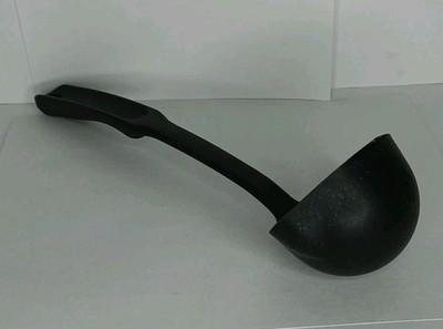 The Pampered Chef Black Nylon Soup Ladle 12  Double Spout