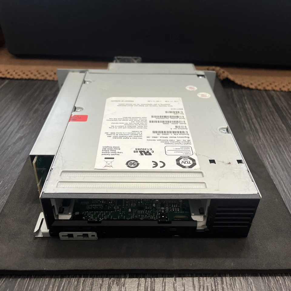 Quantum Scalar i40 i80 Tape Drive 1-03562-02 Rev A BRSLA-0903-DC AQ-294C#900 - Image 4 of 4
