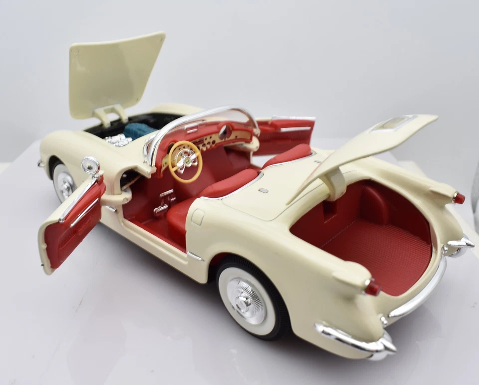 Modellino auto scala 1:18 CHEVROLET CORVETTE diecast modellismo da collezione - Immagine 3 di 4