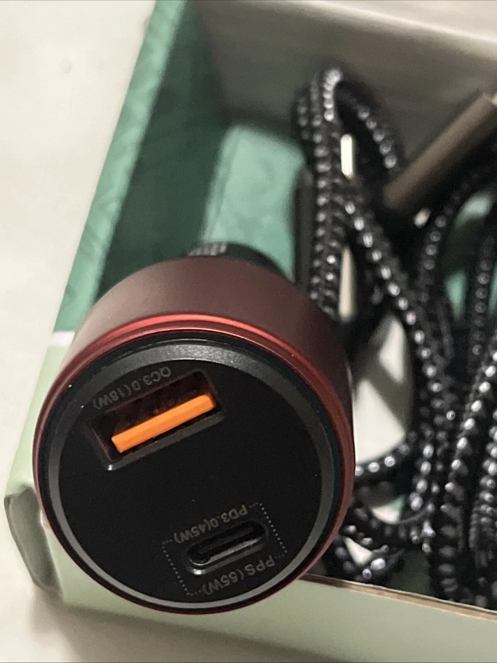 Автомобильное зарядное устройство Cellet 17 Вт/3,4 А сертифицированное Apple MFI — черное - Изображение 3 из 4