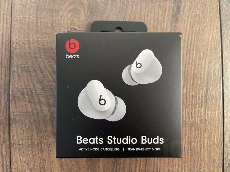 Beats by Dr. Dre Studio Buds Wireless Earbuds - White (‎MJ4X3LL/A