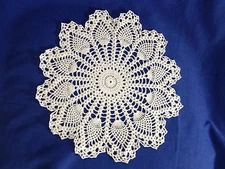 New Crochet Doily in Pineapple Design, Round 15", White