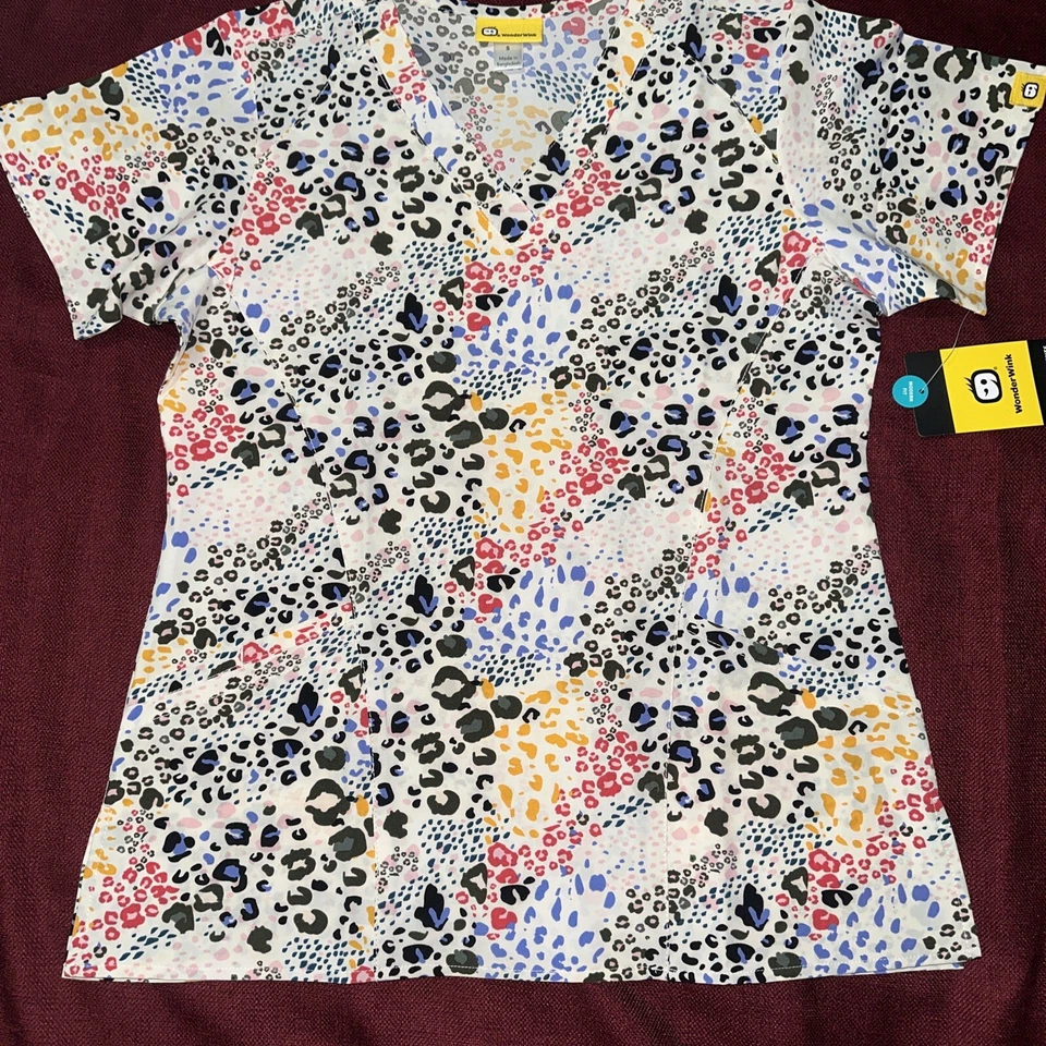 Scrubs Top WonderWink Modern fit Women Small New V Neck - Image 2 of 4