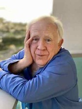 Leslie Jordan 8x10 Glossy Photo