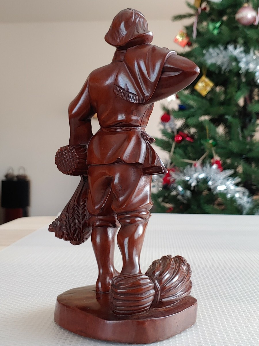 文革黄杨木雕拾穗姑娘Chinese Cultural Revolution Boxwood Sculpture