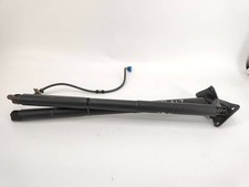 Mercedes-Benz GL X166 2015 Hinten links Heckklappenstrebe A1668901230 EGP9253 Mercedes-Benz GL X166 2015 Hinten links Heckklappenstrebe A1668901230 EGP9253