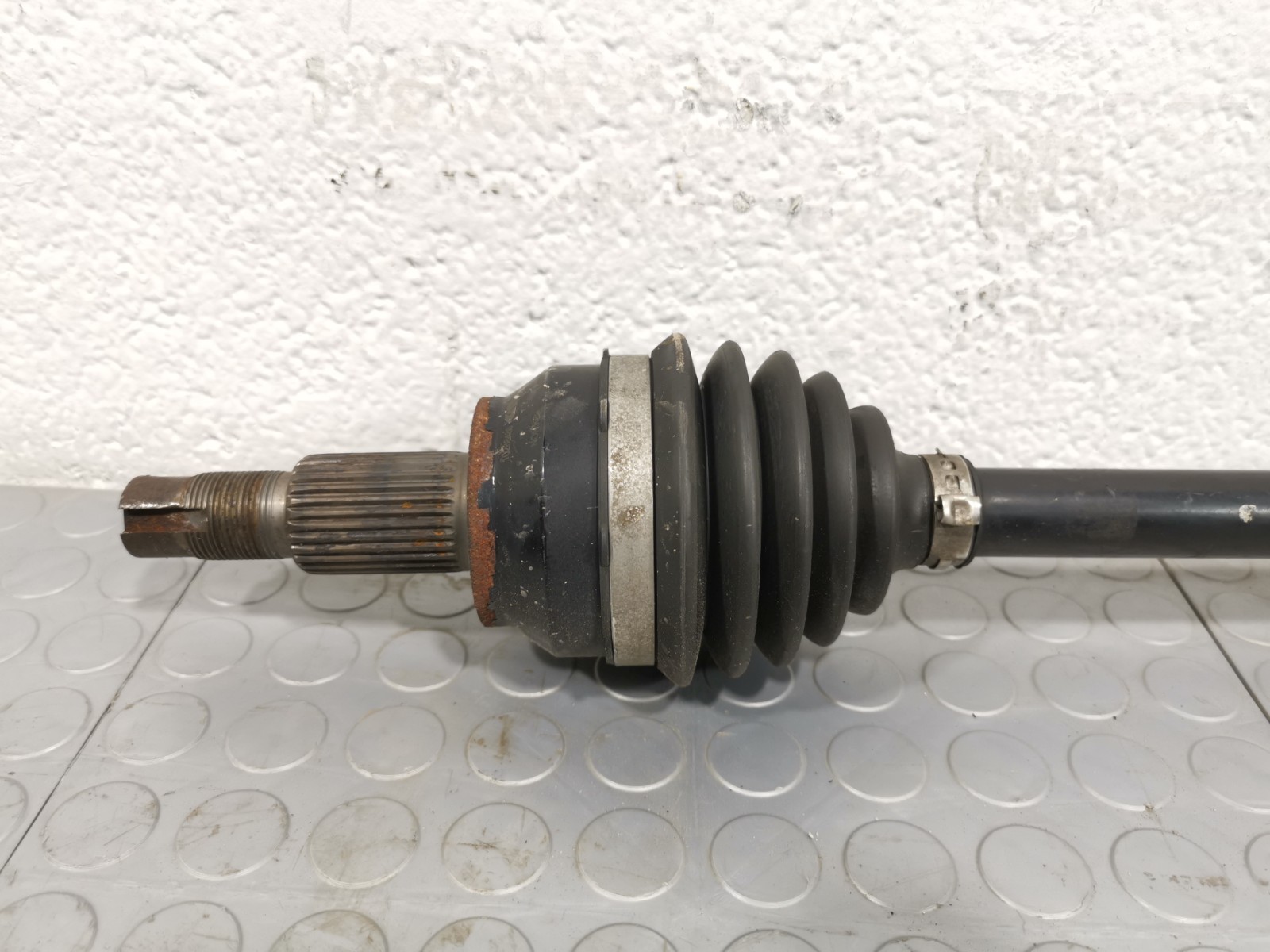Maserati Levante 2017 AWD AUTO 3.0 L Front Left Drive Axle Shaft 670175271 OEM