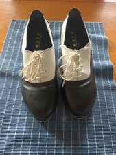 Capezio Size 8M Gregory Hines Inspired Oxford Style Tap Shoes Black And White