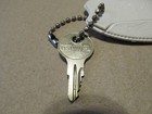 VINTAGE 1950's-60's OSHKOSH TRUNK & LUGGAGE TAG WITH OSHKOSH/YALE KEY #0T326 — photo 4